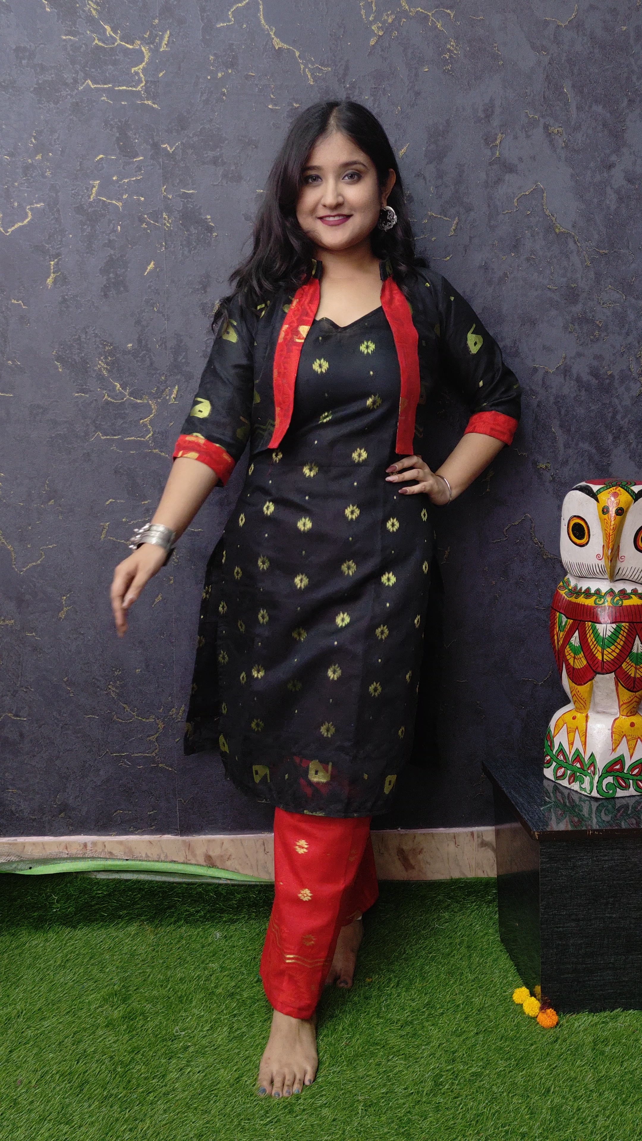 Jamdani kurti ,Pant & Shrug | Black | JKPS 01